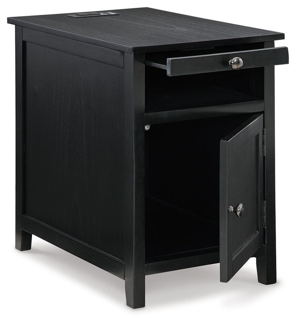 Treytown - Chair Side End Table #black