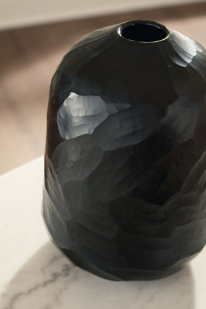 Ryanford - Vase #8''wx8''dx10''h