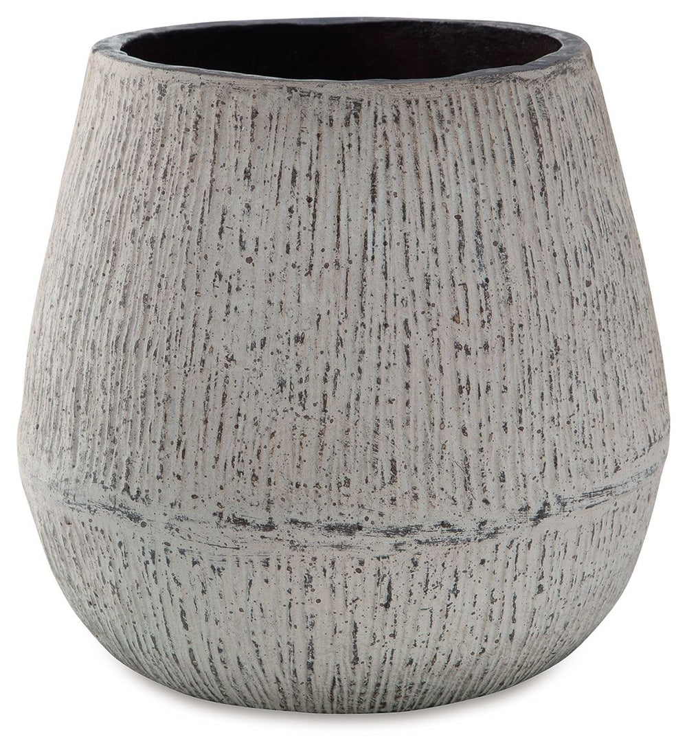Claymount - Vase #8''wx8''dx8''h