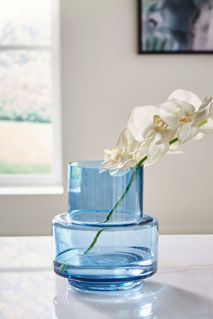 Bealen - Vase #8''wx8''dx10''h