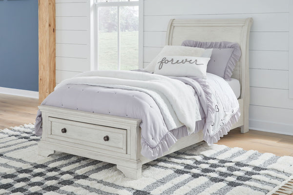 Robbinsdale - Sleigh Bed #twin #2storagedrawers