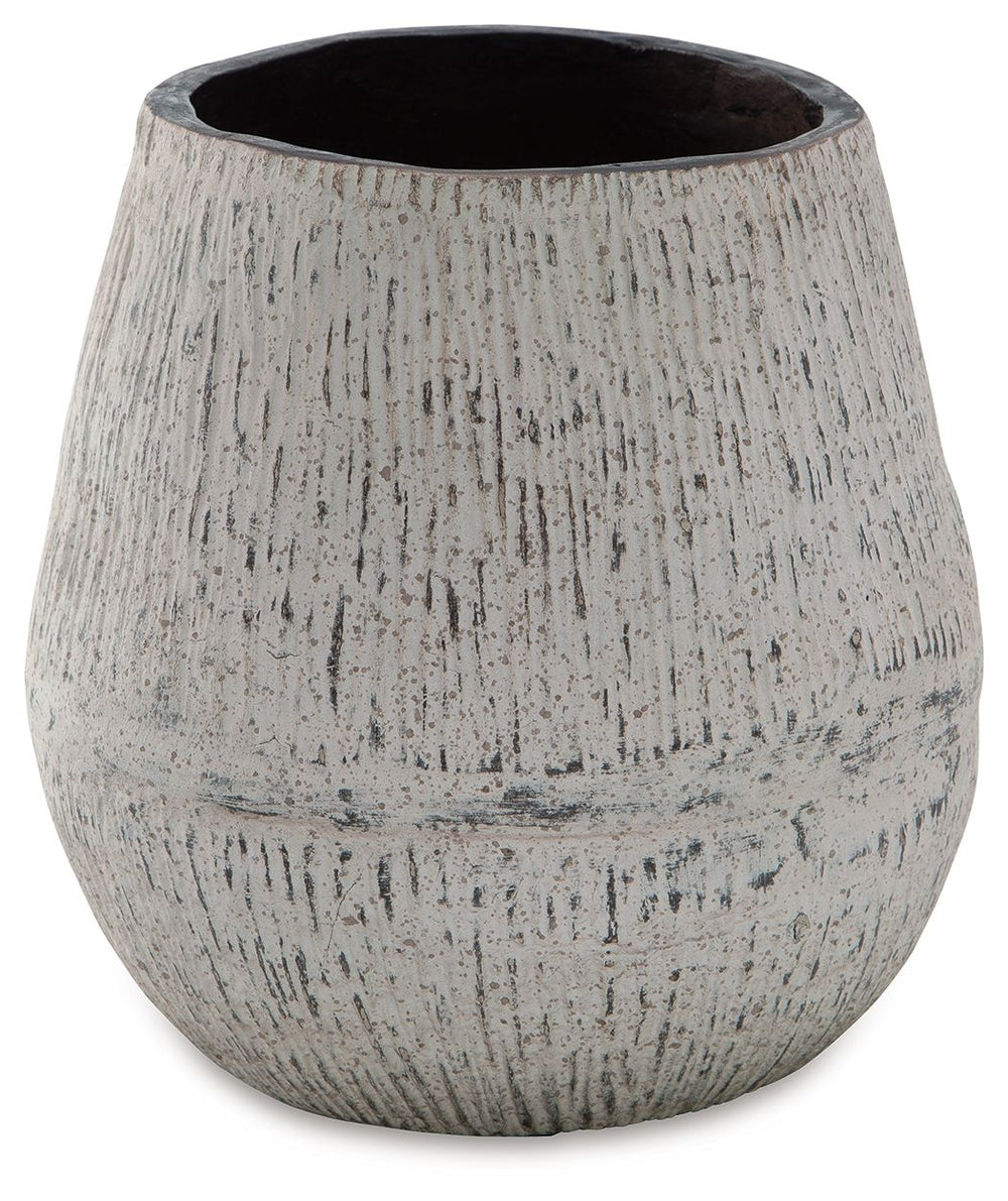 Claymount - Vase #8''wx8''dx8''h