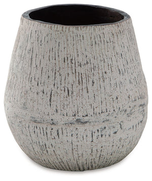 Claymount - Vase #8''wx8''dx8''h