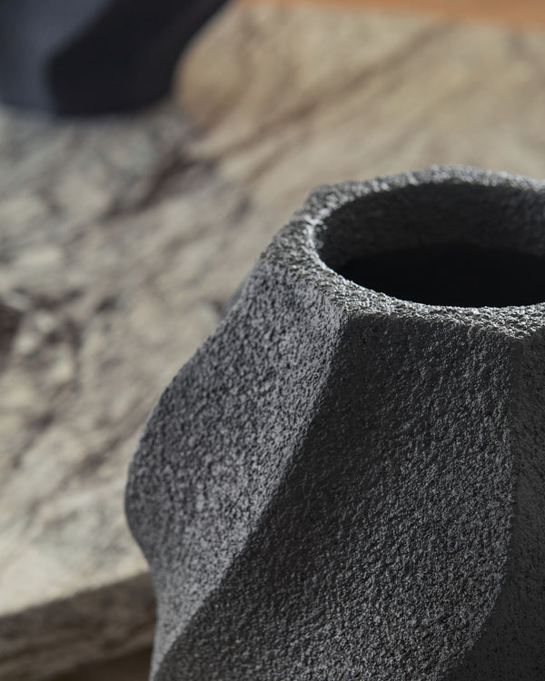 Judworth - Vase #10"wx10"dx12"h