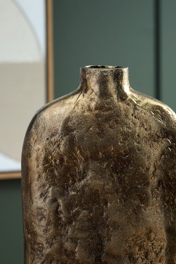 Wallmond - Vase #6"wx4"dx13"h