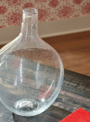 Kurthorne - Vase #10''wx10''dx15''h