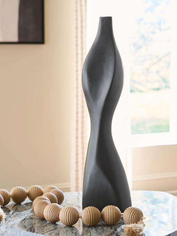 Judsen - Vase #6"wx5"dx22"h