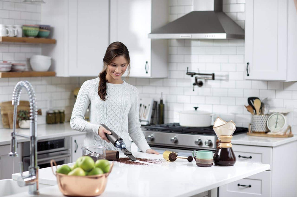 BISSELL - AeroSlim Hand Vacuum - Titanium