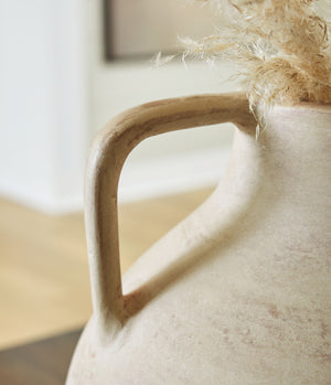 Justy - Vase #13"wx13"dx15"h