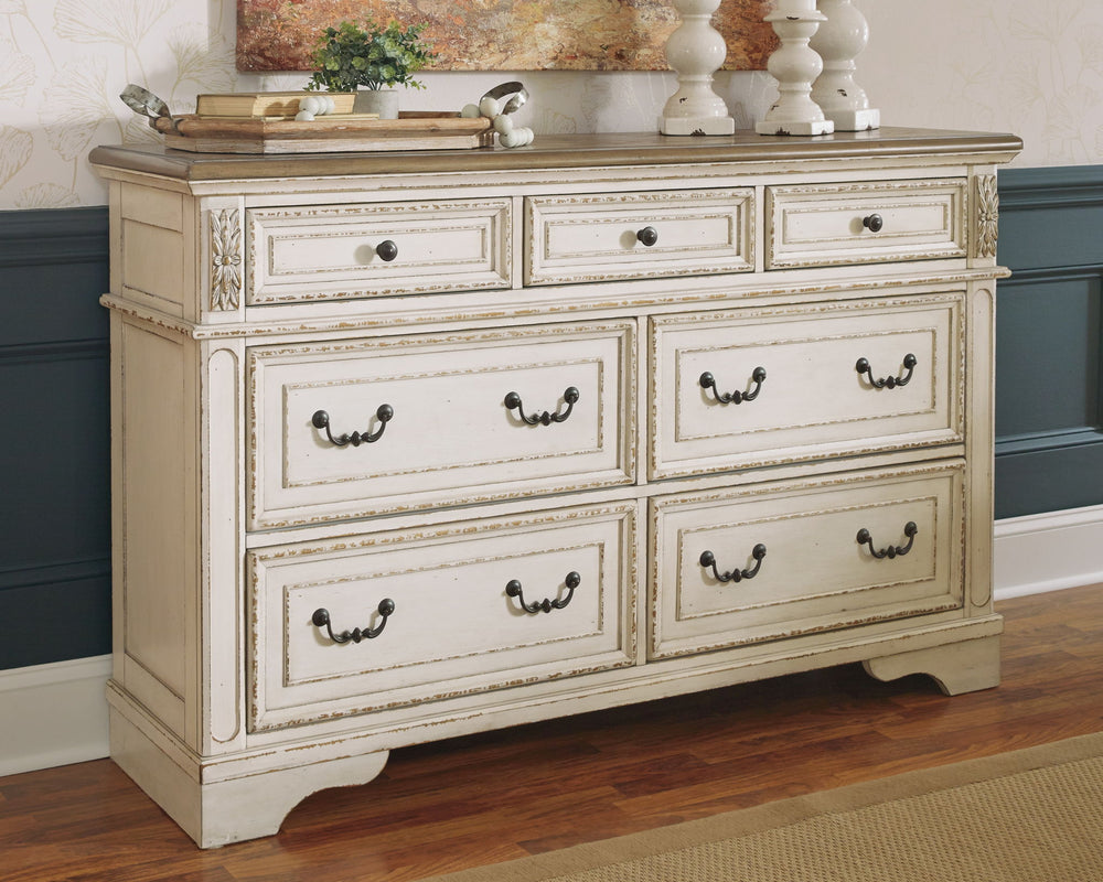 Realyn - Dresser #dressers #6drawers