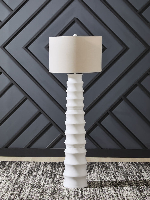 Veraleigh - Poly Lamp #floorlamps