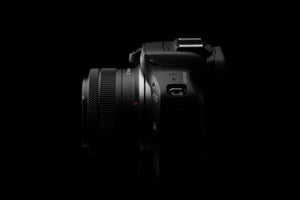 Canon - EOS R100 4K Video Mirrorless Camera (Body Only) - Black