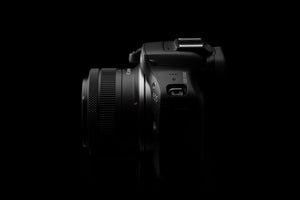Canon - EOS R100 4K Video Mirrorless Camera with RF-S18-45mm f/4.5-6.3 IS STM Lens - Black