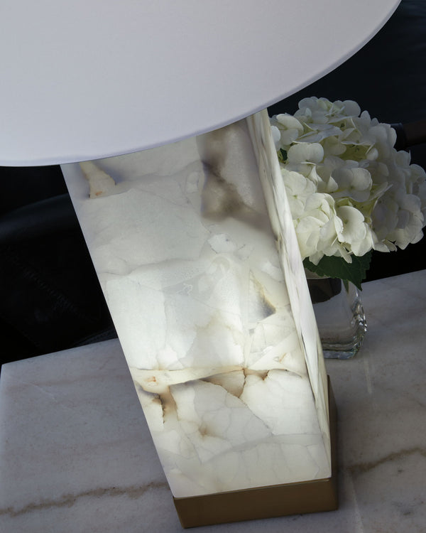 Linderfield - Lámpara de mesa de alabastro - Acabado blanco/dorado