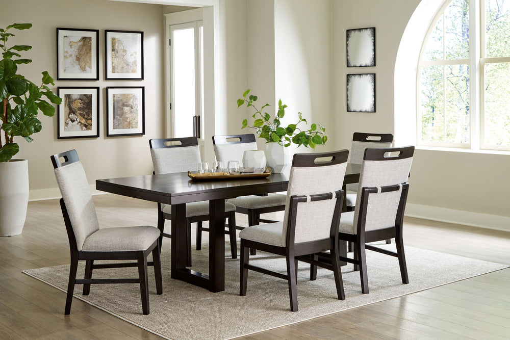 Neymorton - 7 pzas. - Mesa de extensión rectangular, 6 sillas laterales - Marrón grisáceo oscuro