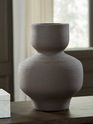 Dalsen - Vase #10"wx10"dx14"h