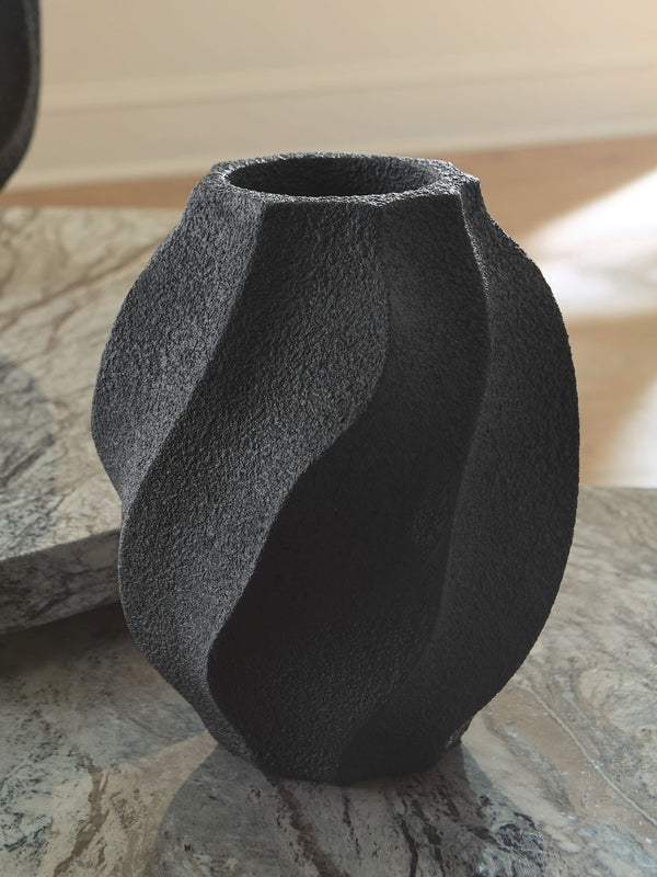 Judworth - Vase #13"wx13"dx18"h