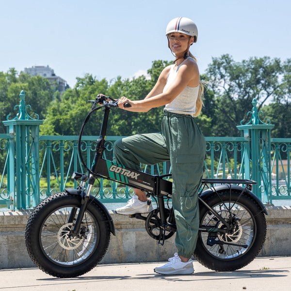 GoTrax - Z4 PRO Foldable Ebike w/ up to 40mi Max Operating Range and 28 mph Max Speed - Black