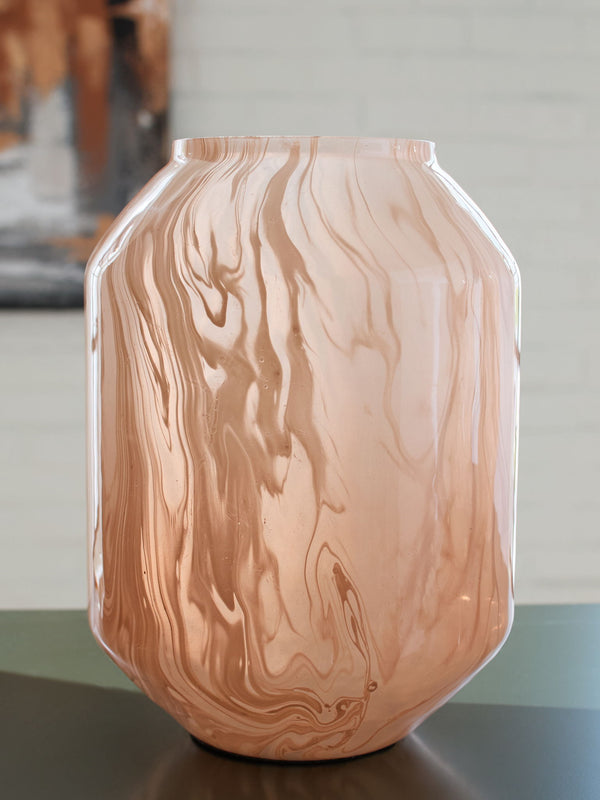 Dushby - Vase #7"wx7"dx9.5"h