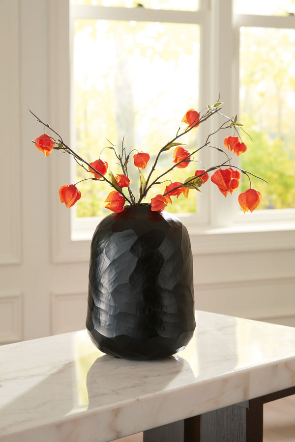 Ryanford - Vase #8''wx8''dx10''h