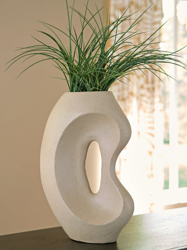 Odion - Vase #11"wx7"dx16"h