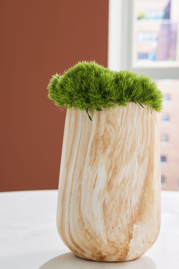 Cammen - Vase #8''wx8''dx10''h