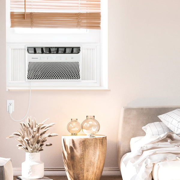 Hisense - 12,000 BTU Window Air Conditioner with ConnectLife App 550 Sq. Ft - White