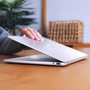 HP - OmniBook 3 - 14" 2K Touchscreen Laptop - Snapdragon X - 16GB Memory - 512GB SSD - Copilot+ PC - Glacier Silver