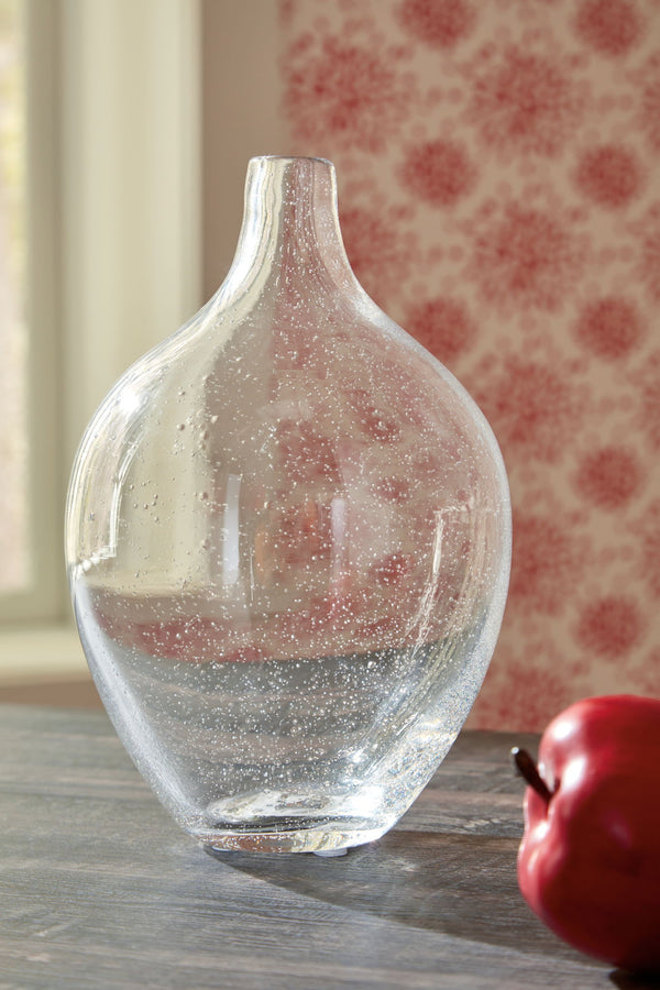 Kurthorne - Vase #7''wx7''dx11''h