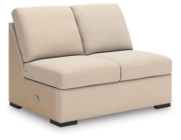 LadyMae - 4 Piece Sectional #4pc.rightarmfacingcornerchaisesectional