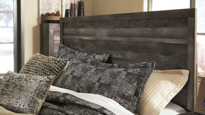 Wynnlow - Panel Bed #queen