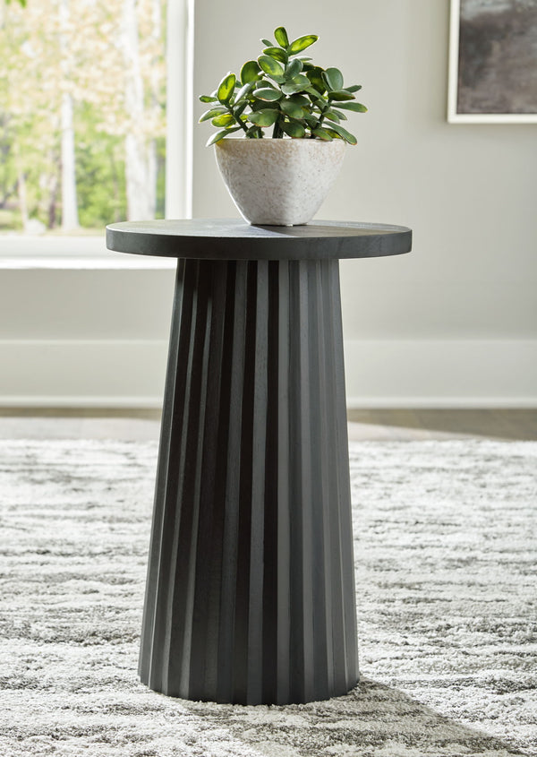Ceilby - Accent Table #black #14''wx14''dx21''h
