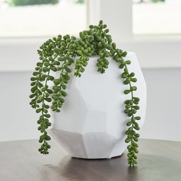 Karenton - Vase #8''wx8''dx8''h