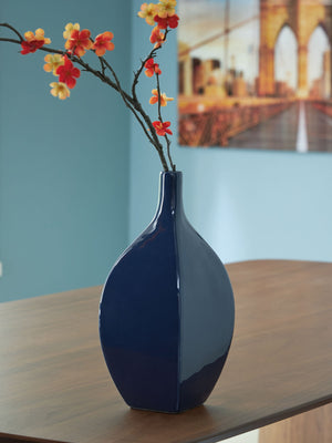 Abtinson - Vase #7"wx5"dx12"h