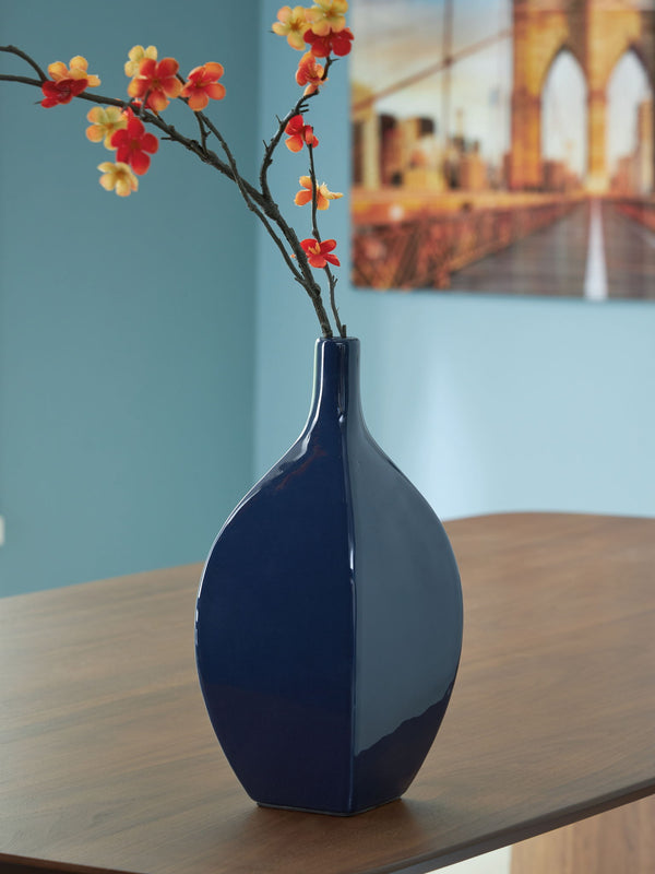 Abtinson - Vase #7"wx5"dx12"h