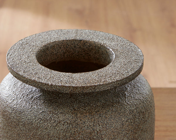 Jedwick - Vase #12"wx12"dx15"h