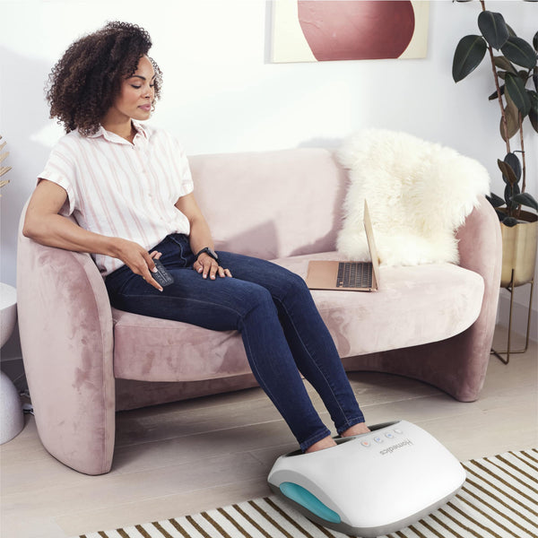 Homedics - Shiatsu + air 4.0 foot massager with heat - White