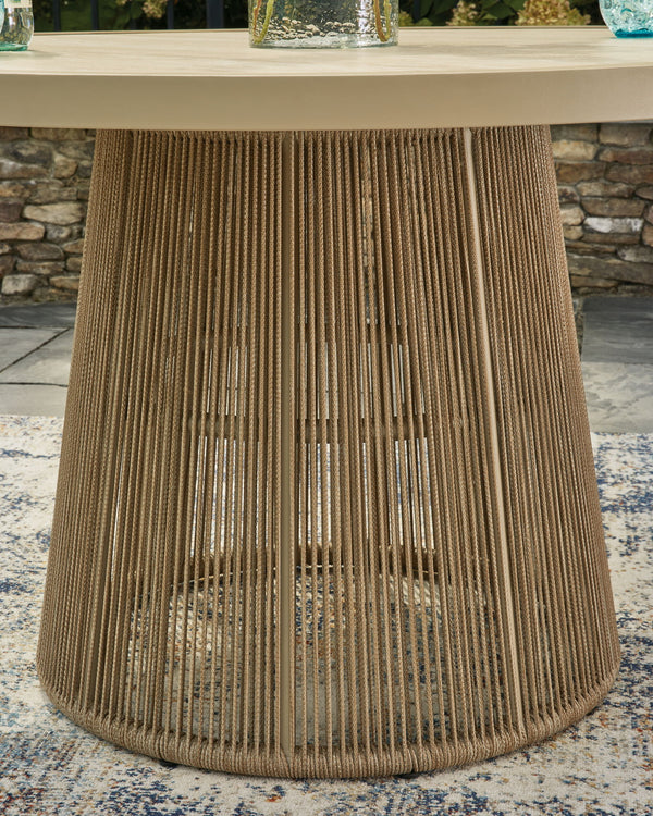 Orchard Beach - Mesa de comedor exterior - Beige