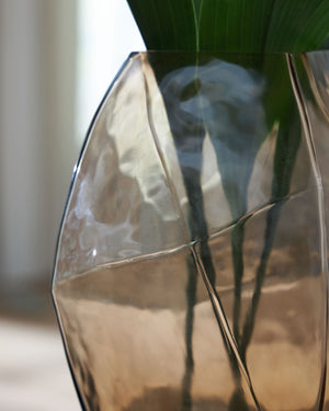 Ewart - Vase #9"wx8"dx11"h
