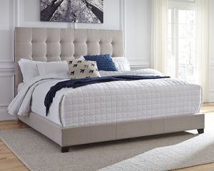Dolante - Upholstered Bed #queen