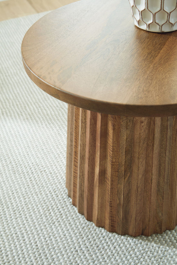 Ceilby - Accent Table #lightbrown #20''wx20''dx18''h