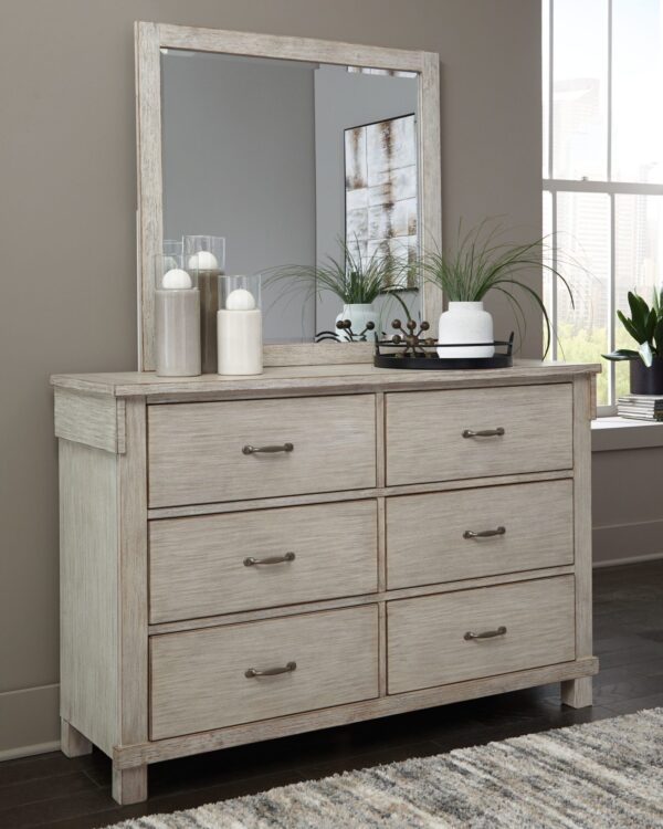Hollentown - Whitewash - Dresser, Mirror