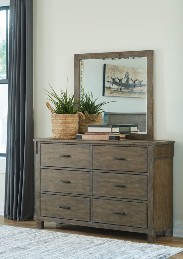 Shamryn - Grayish Brown - Dresser, Mirror