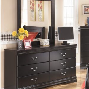Huey Vineyard - Black - Dresser, Mirror
