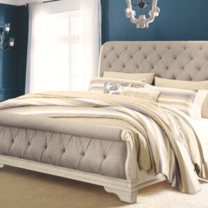 Realyn - Two-tone - Queen Upholstered Sleigh Bed