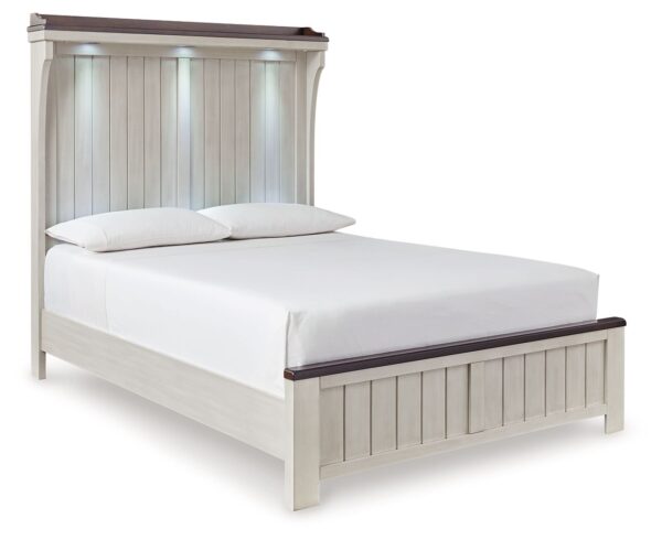 Darborn - Gray / Brown - Queen Panel Bed