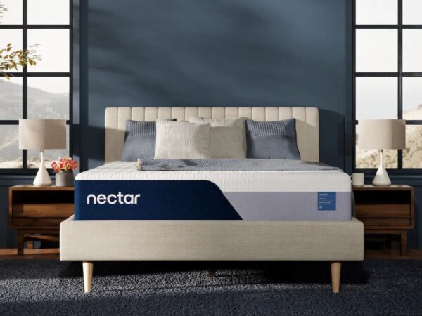 Nectar Classic Memory Foam 5.1 - White - Queen Mattress