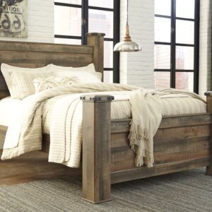 Trinell - Brown - Queen Poster Bed