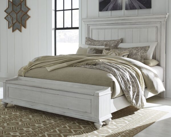 Kanwyn - Whitewash - Queen Panel Bed with Storage Bench
