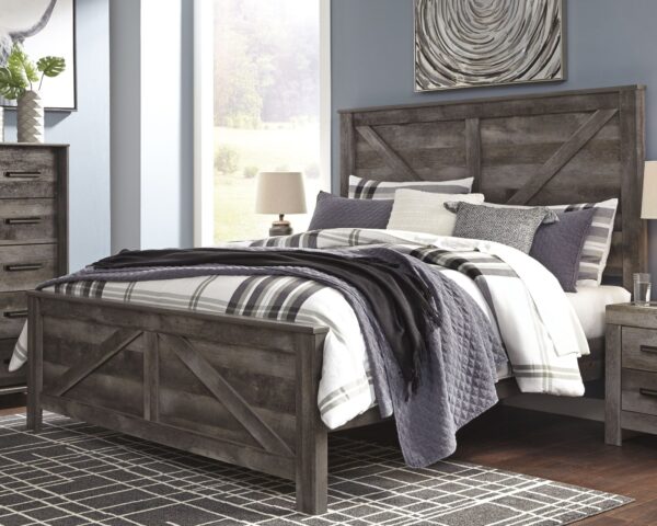 Wynnlow - Gray - King Crossbuck Panel Bed